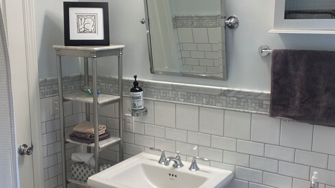 Photo of Bathroom in Lambertville