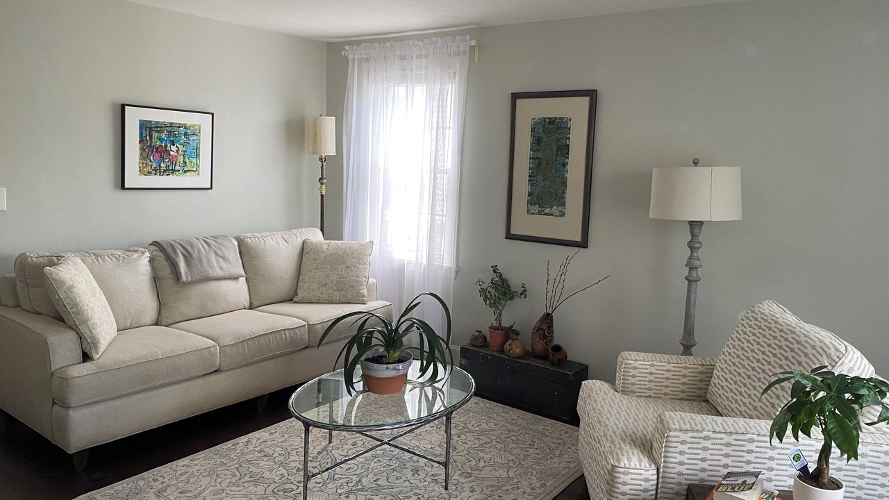 Photo of Livingroom in Lambertville
