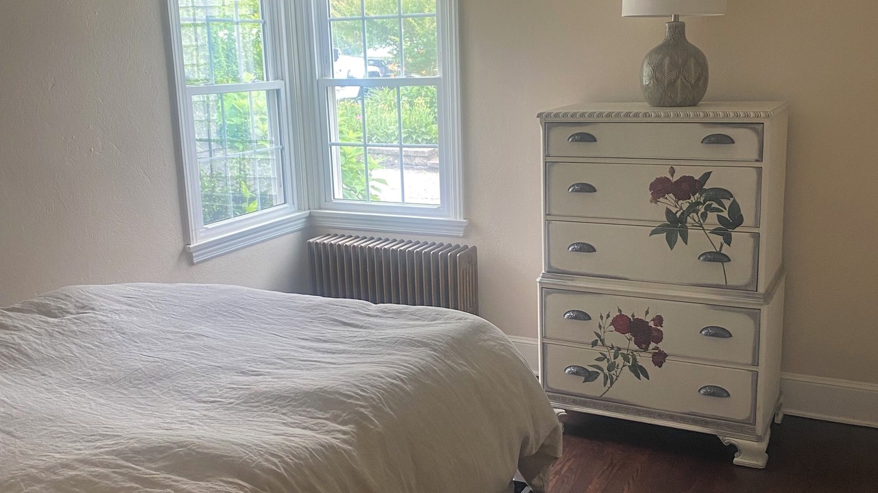 Photo of Bedroom in Lambertville