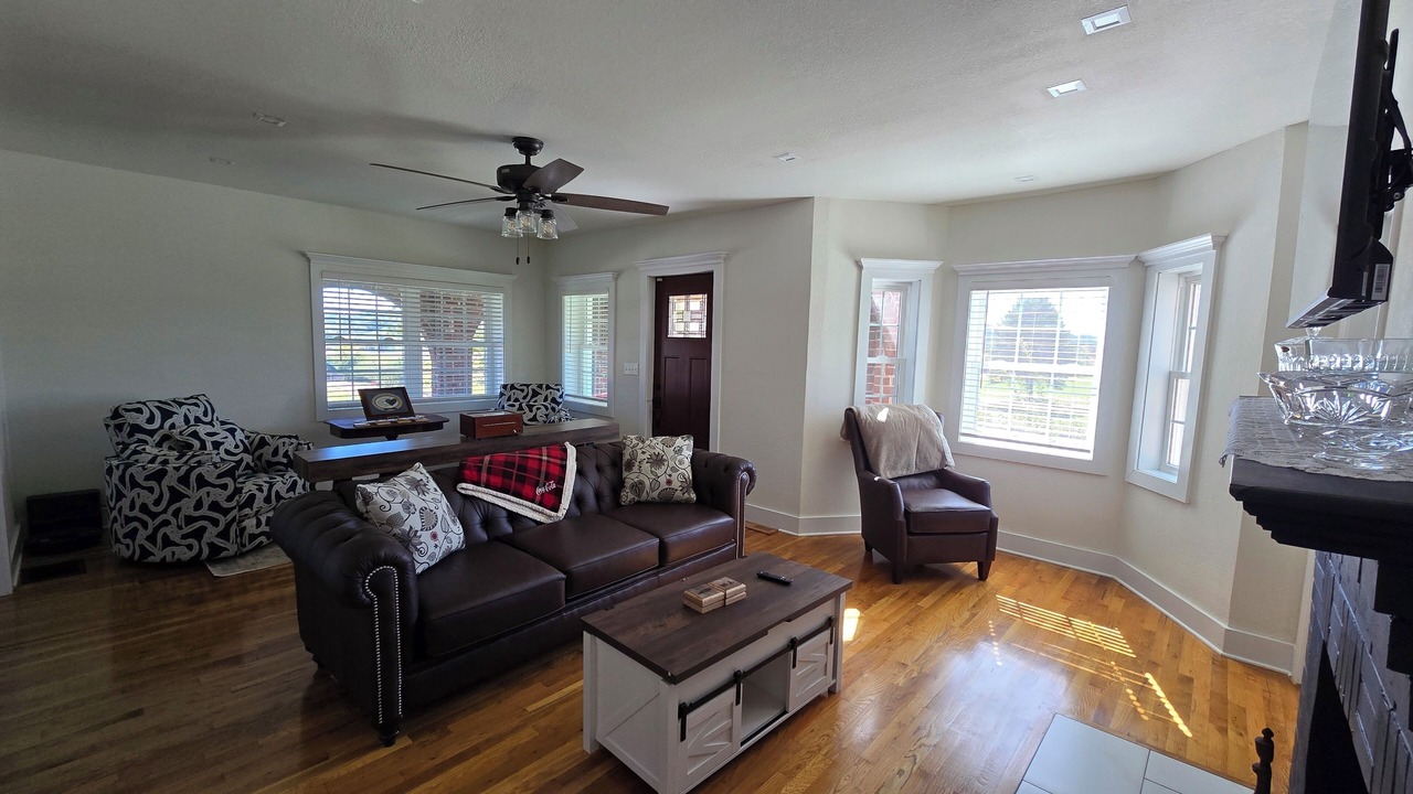 Photo of Livingroom in Tazewell