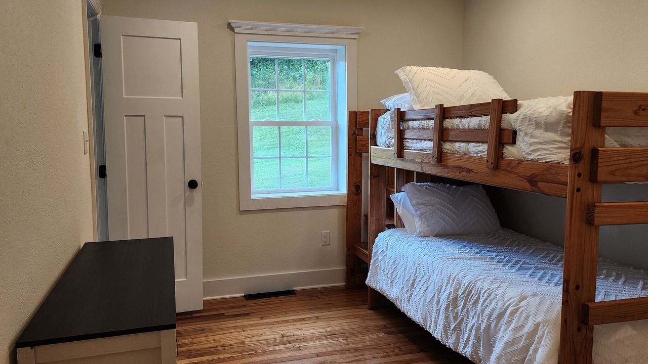 Photo of Bedroom in Tazewell