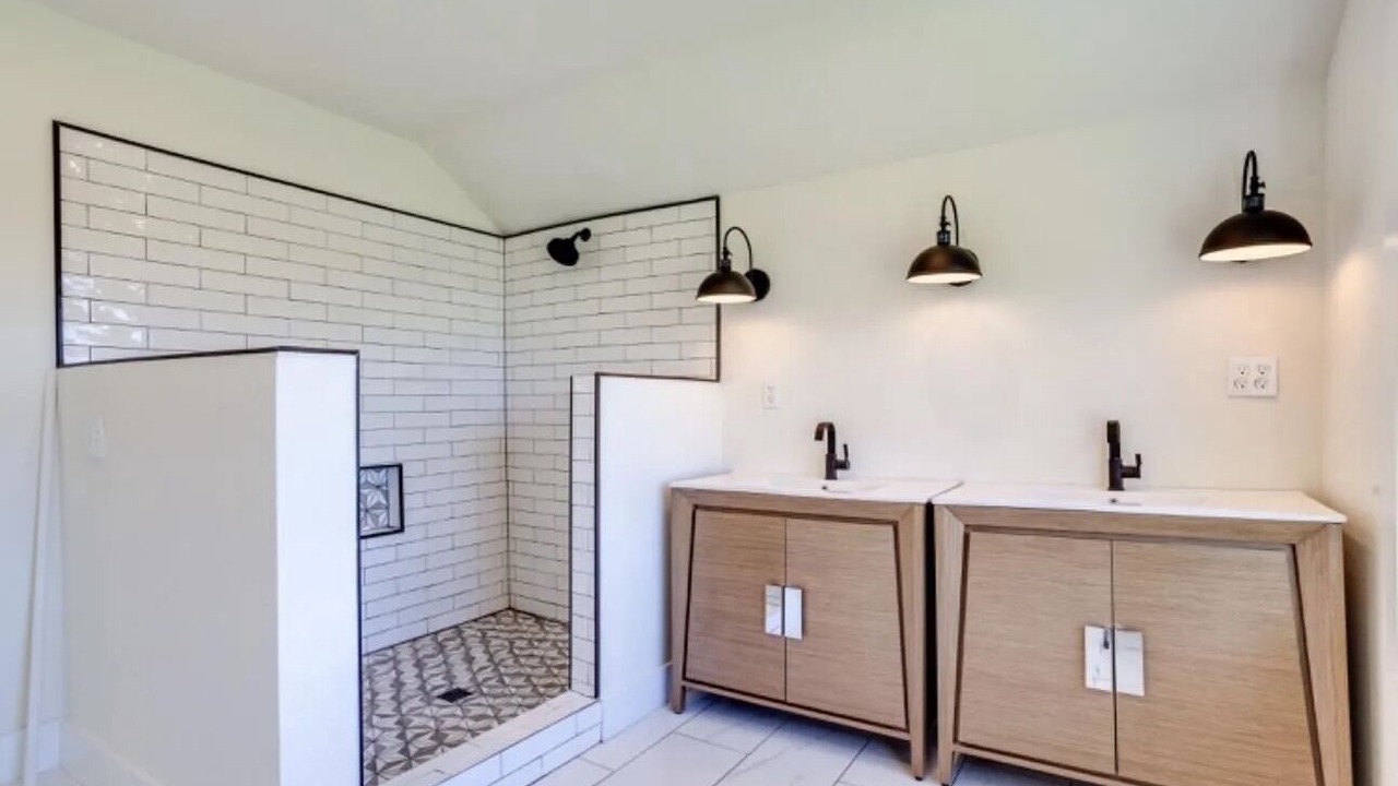 Photo of Bathroom in Tazewell