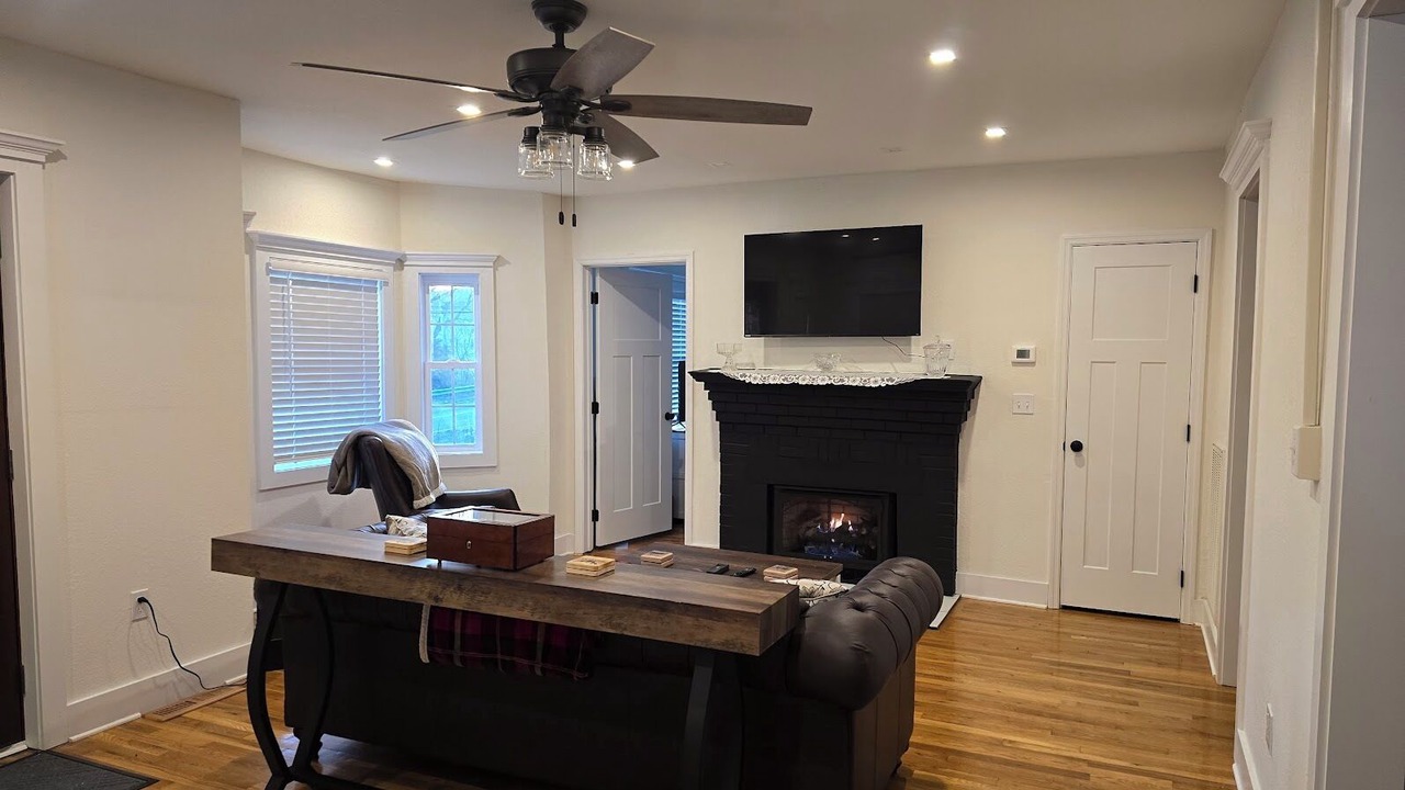 Photo of Livingroom in Tazewell