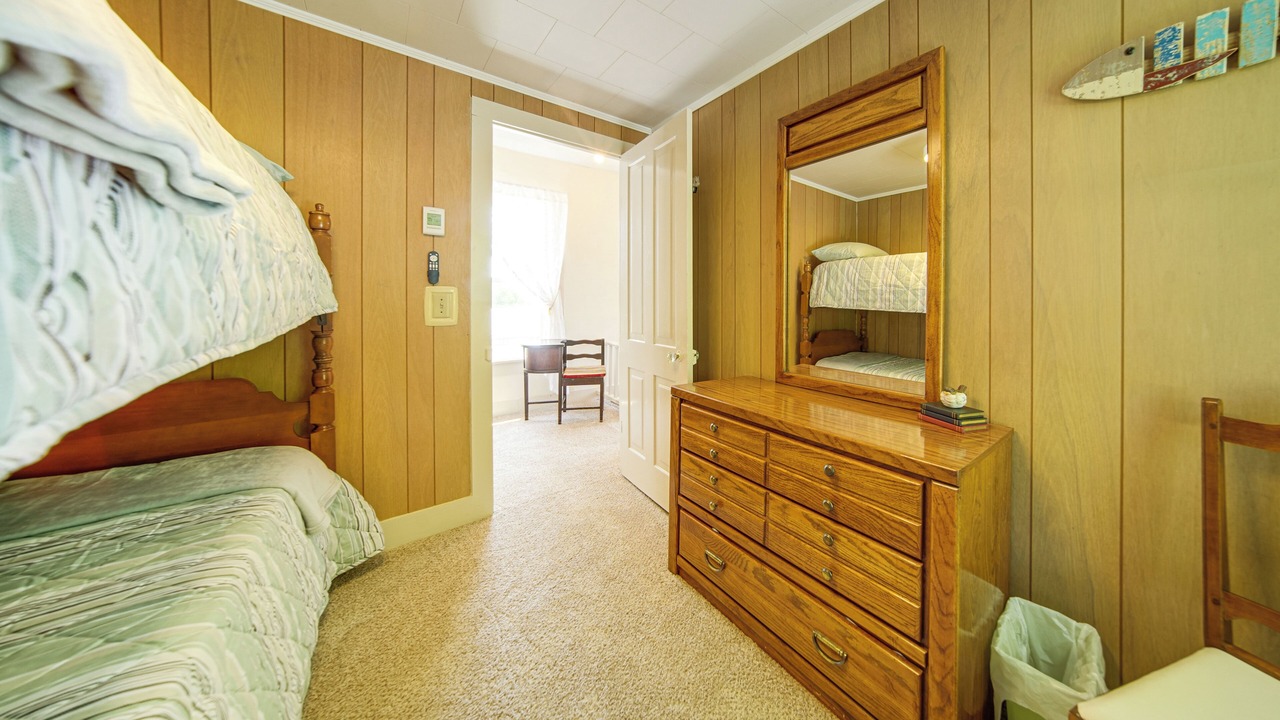 Photo of Bedroom in Bloomfield Township