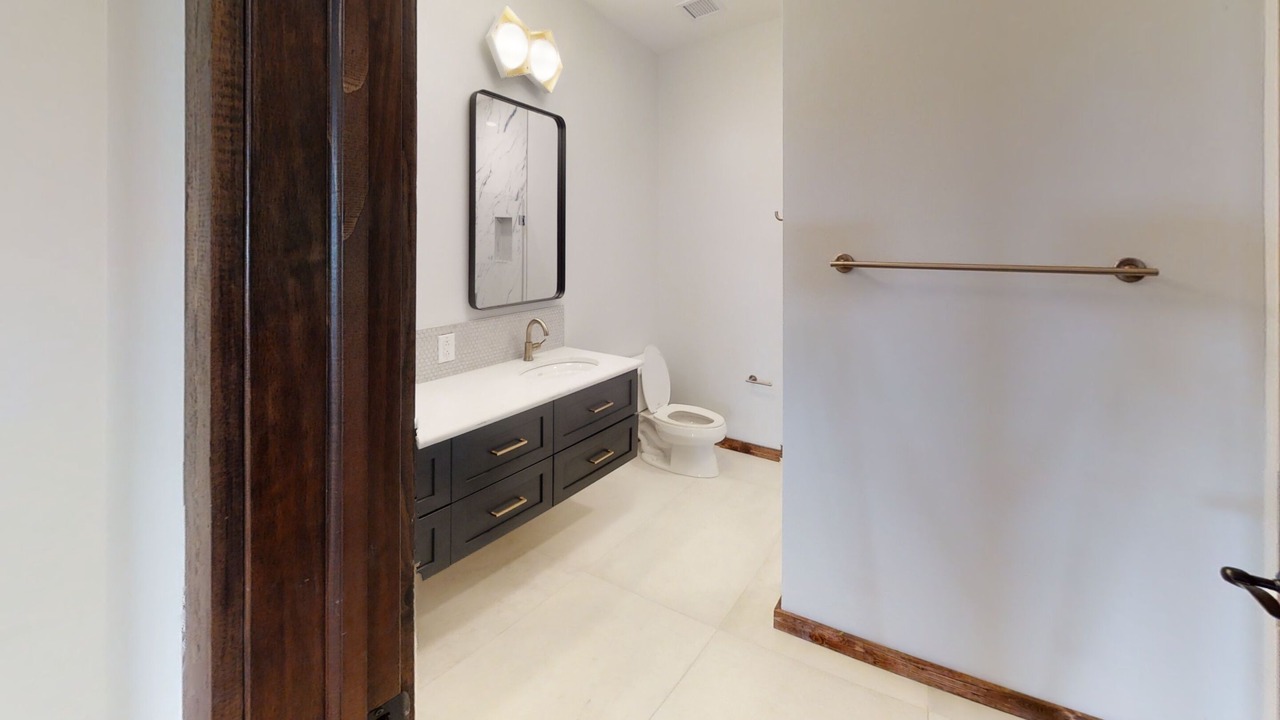 Photo of Bathroom in Snowshoe