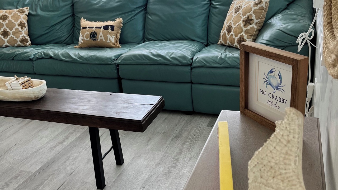 Photo of Livingroom in Beach Haven West