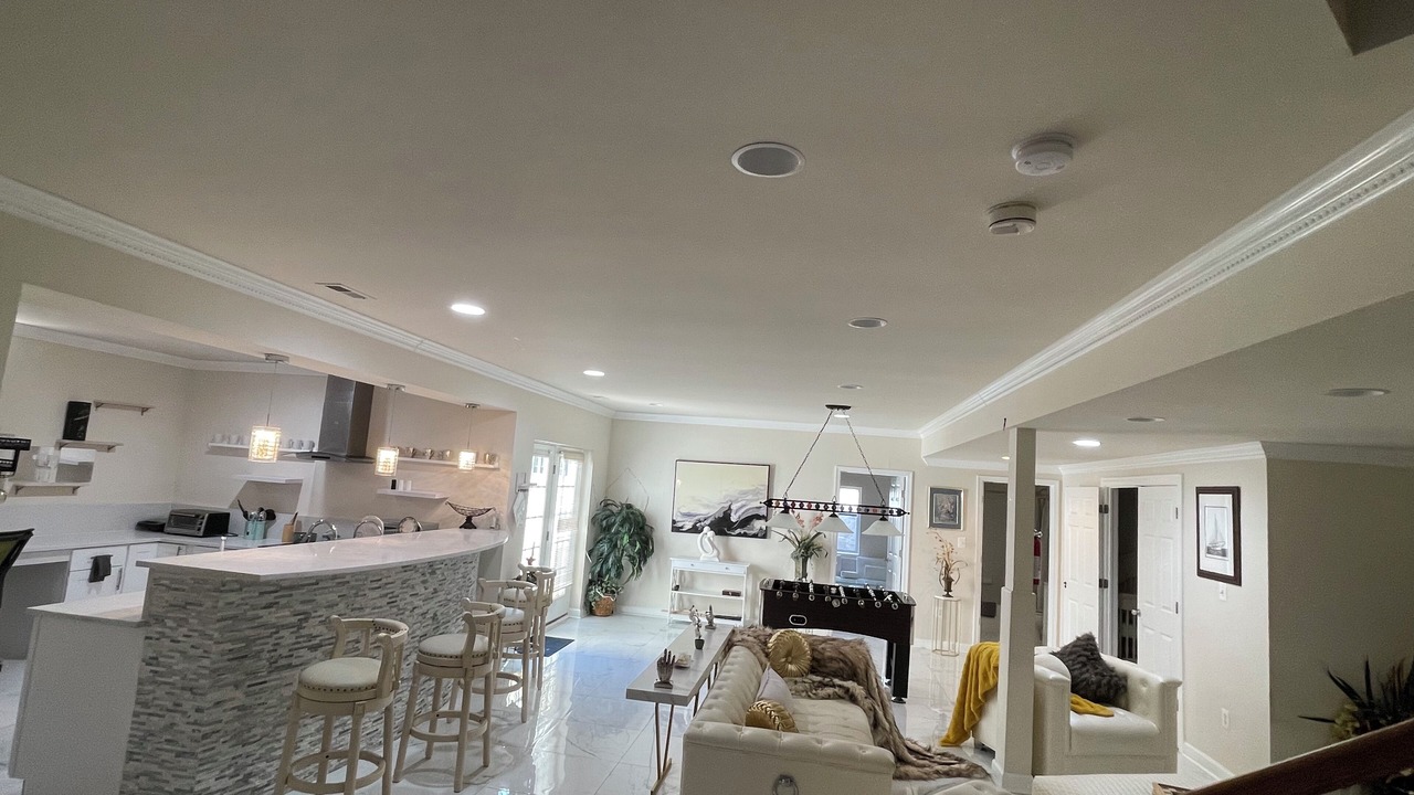 Photo of Livingroom in Calverton