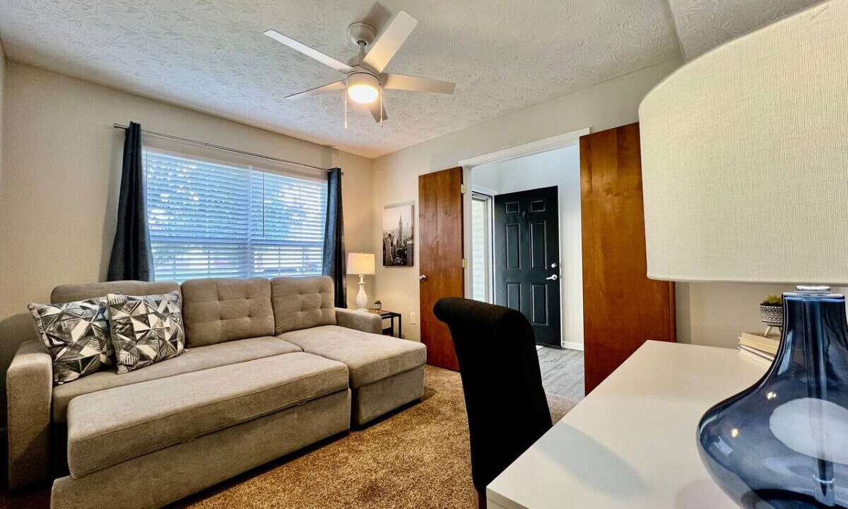 Photo of Livingroom in Trenton