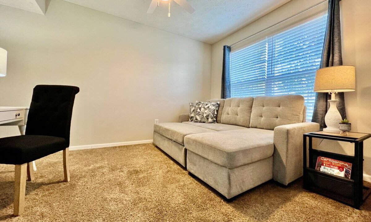 Photo of Livingroom in Trenton