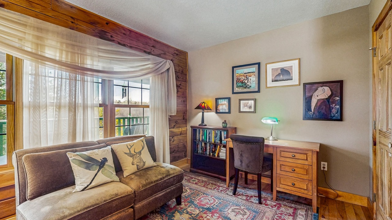 Photo of Livingroom in New Tazewell