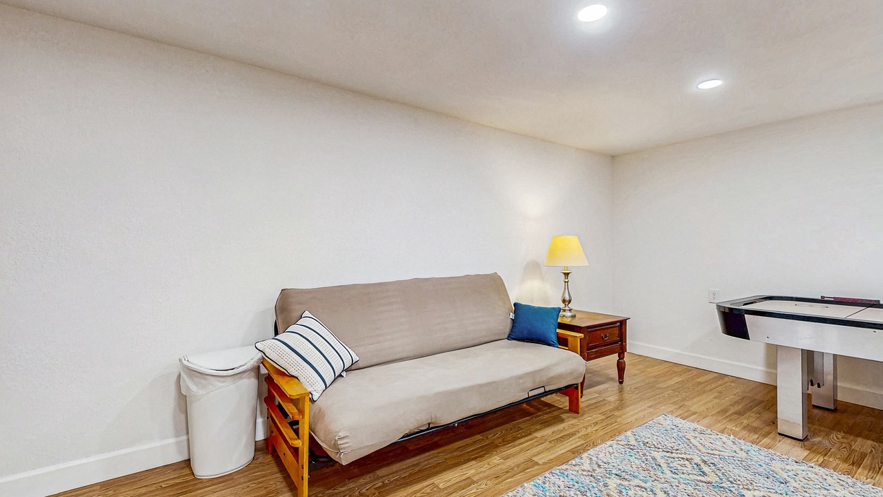 Photo of Livingroom in New Tazewell