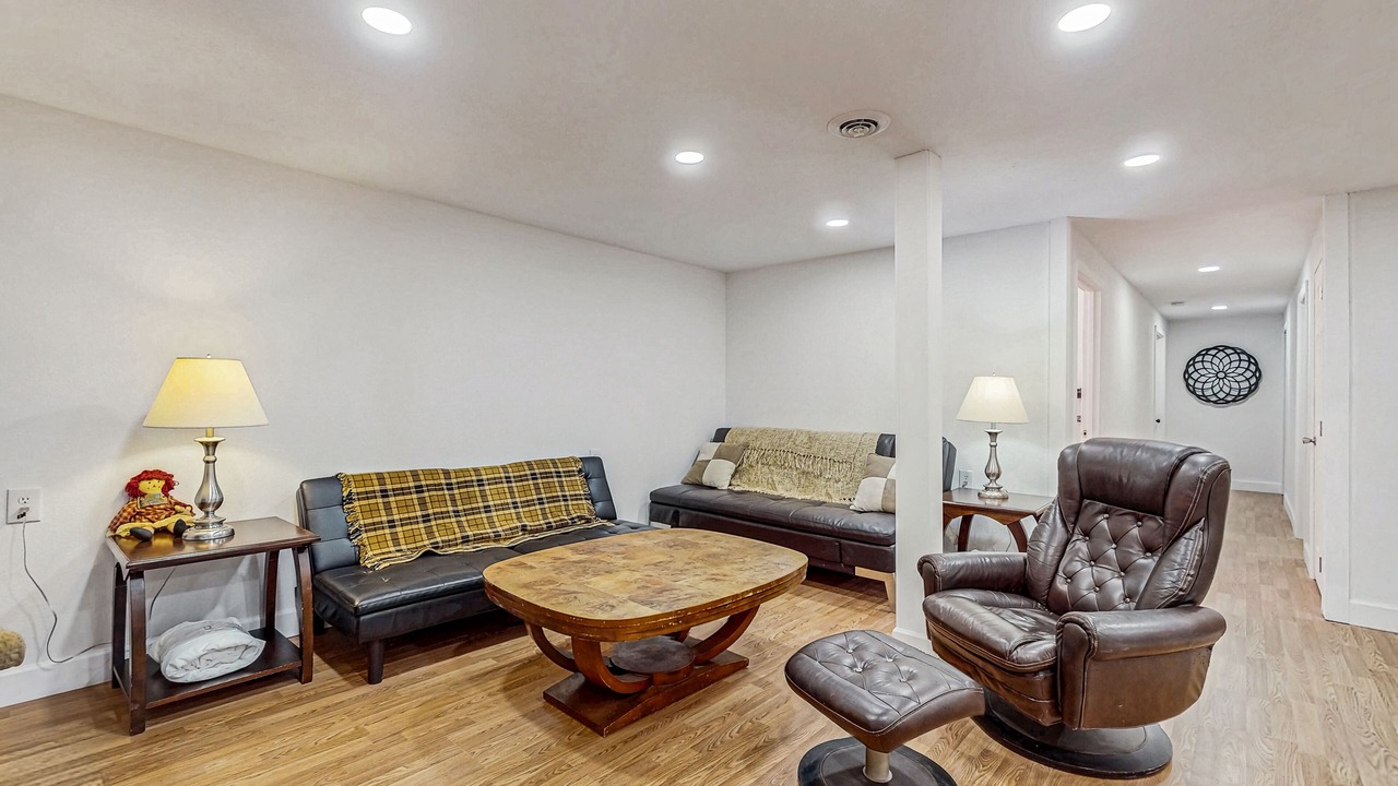 Photo of Livingroom in New Tazewell