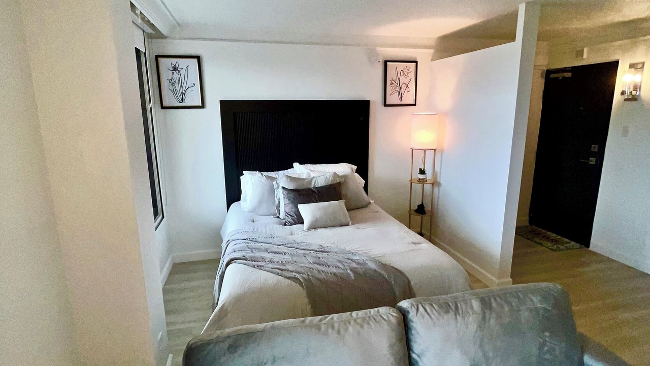 Photo of Bedroom in Downtown Baltimore