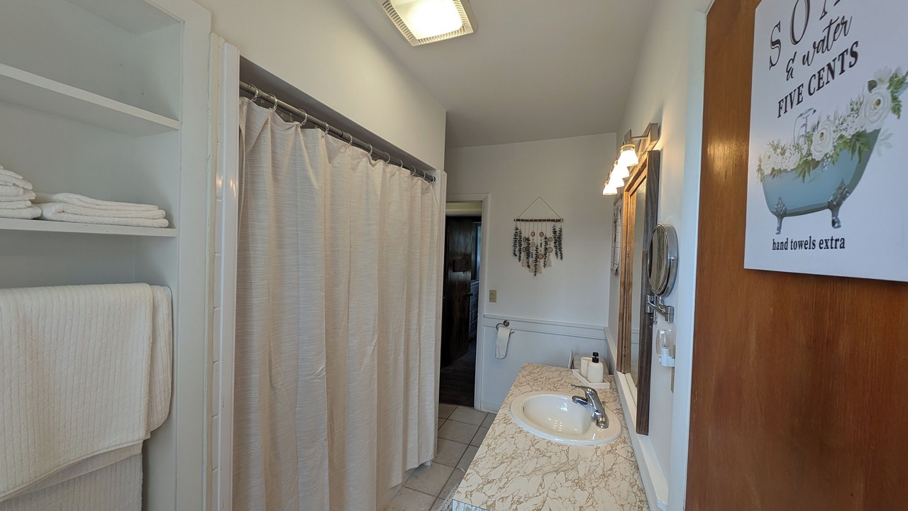 Photo of Bathroom in Lebanon - Pine Grove