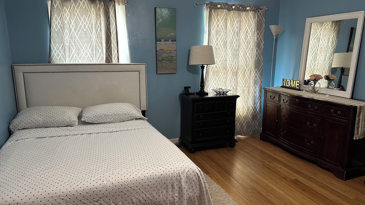Photo of Bedroom in North Philadelphia West