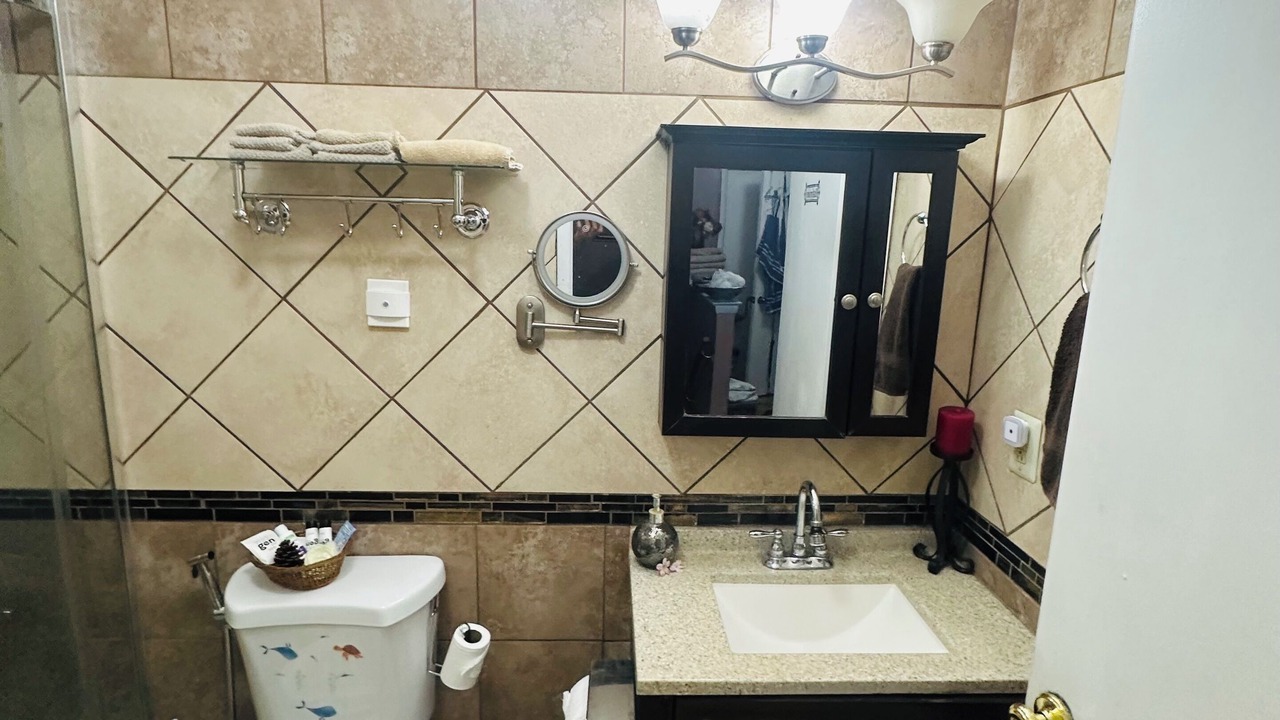 Photo of Bathroom in North Philadelphia West