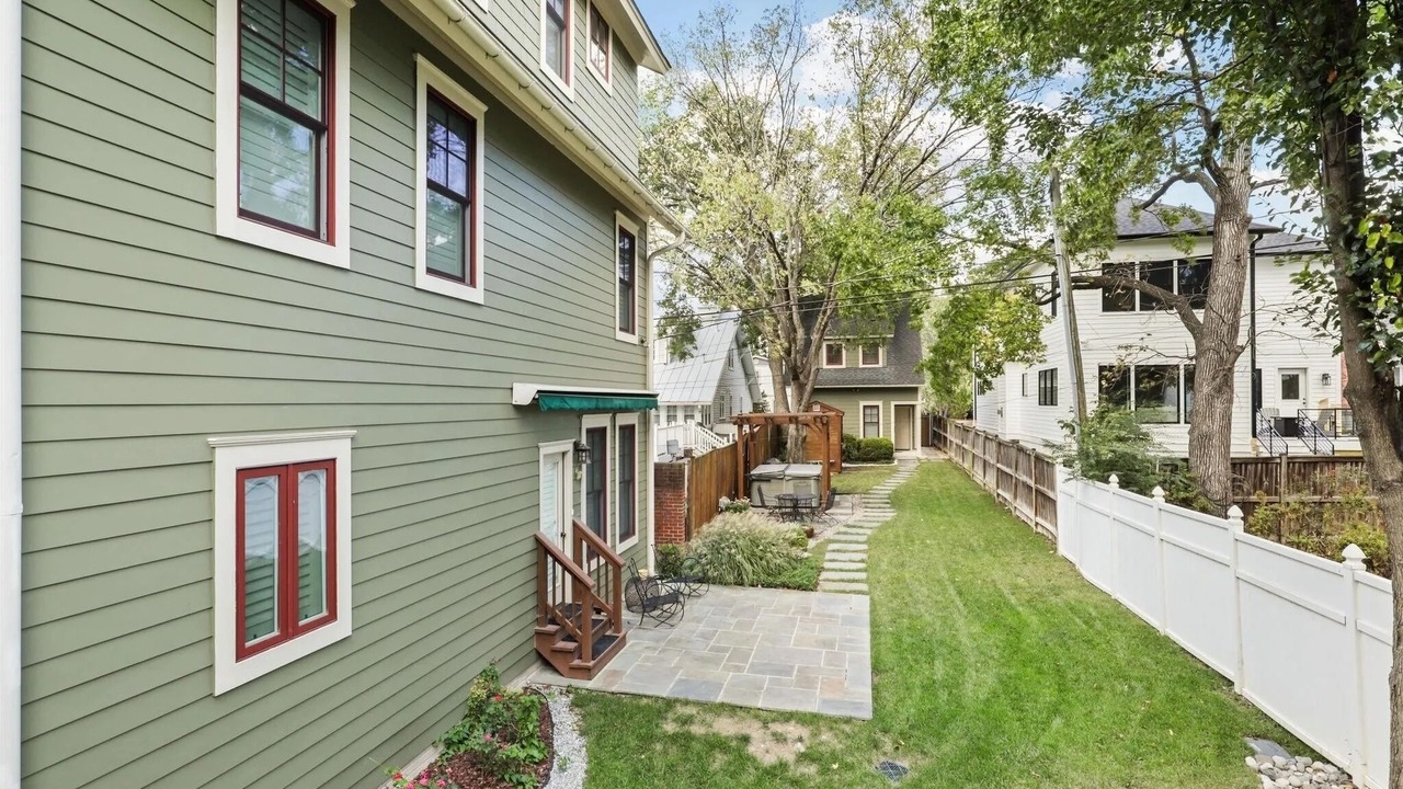 Photo of Patio Balcony in Aurora Highlands