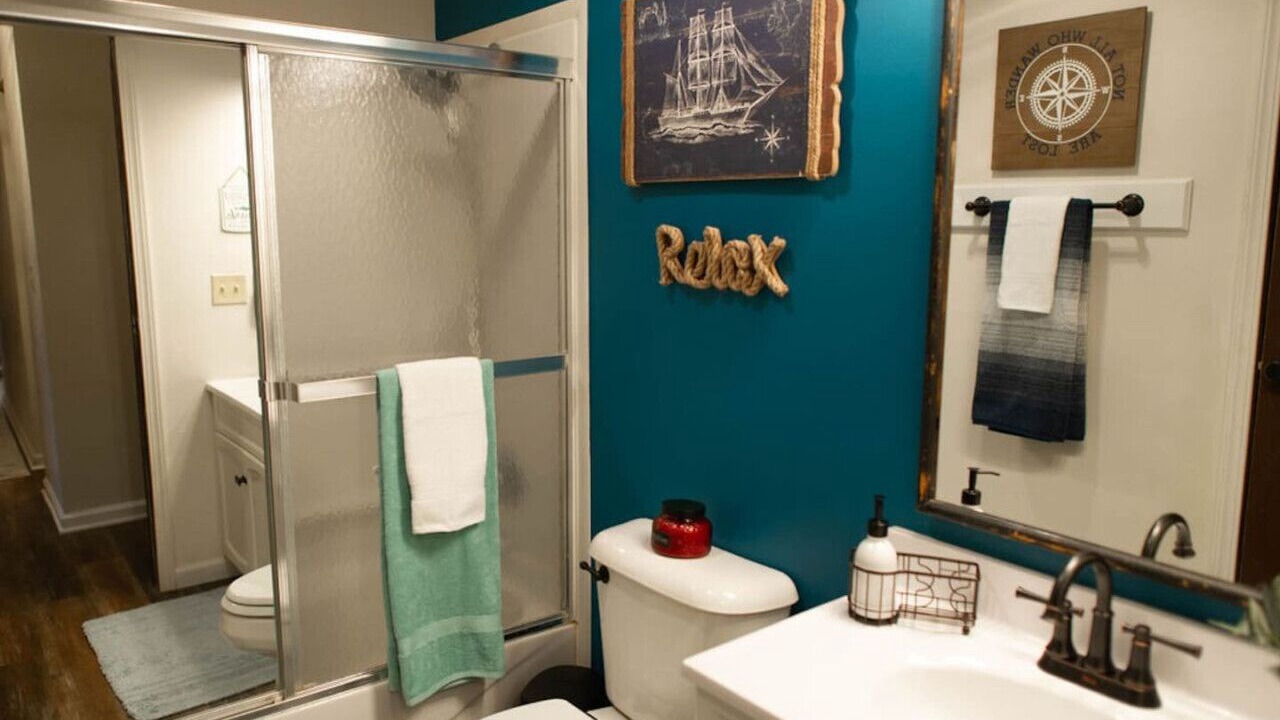 Photo of Bathroom in Defiance