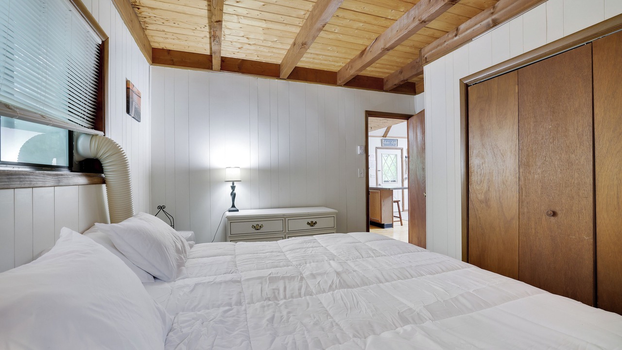 Photo of Bedroom in Hamlin