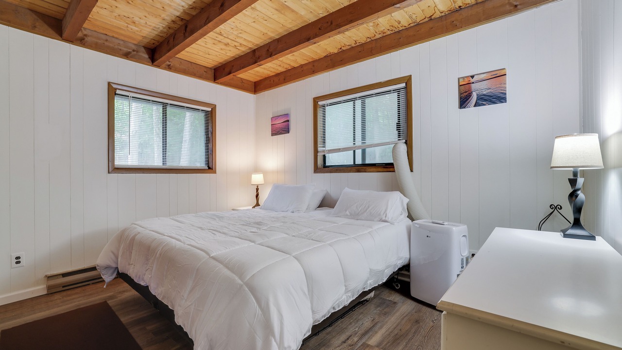 Photo of Bedroom in Hamlin