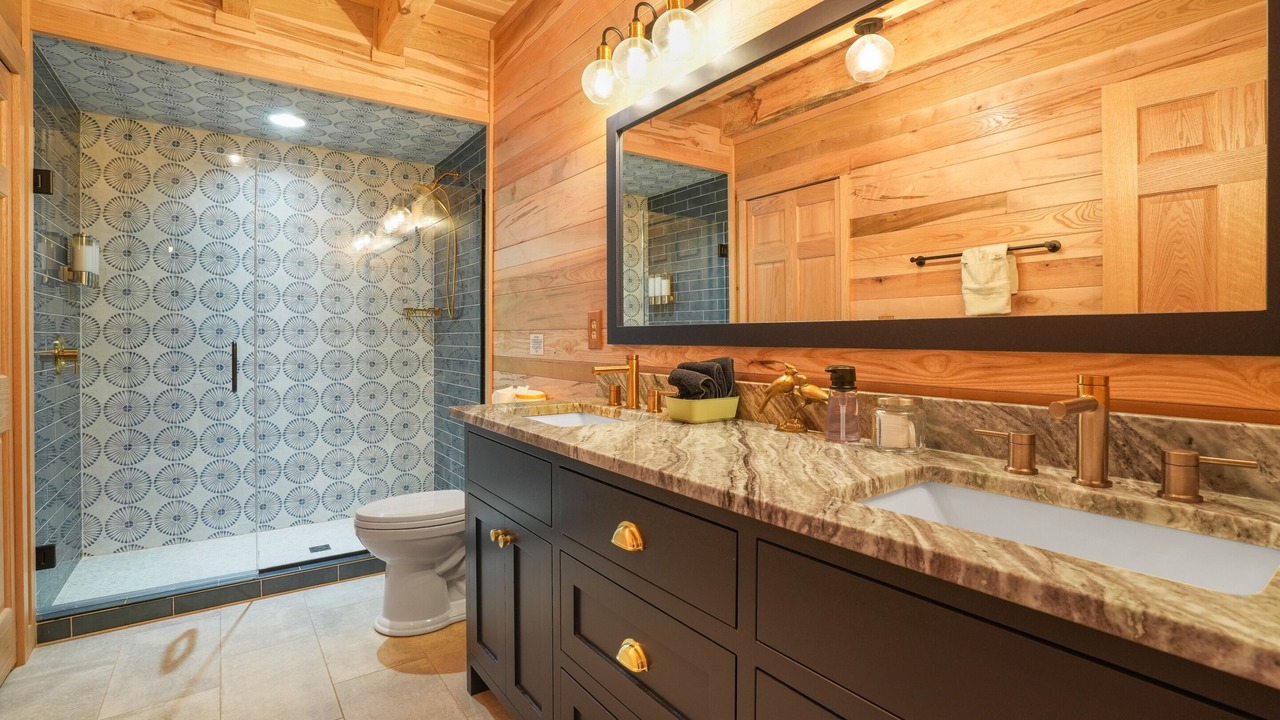 Photo of Bathroom in Laurelville