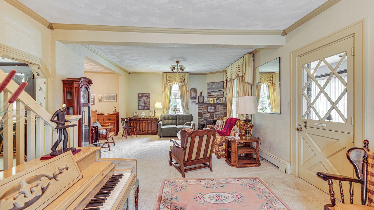 Photo of Livingroom in Somerset