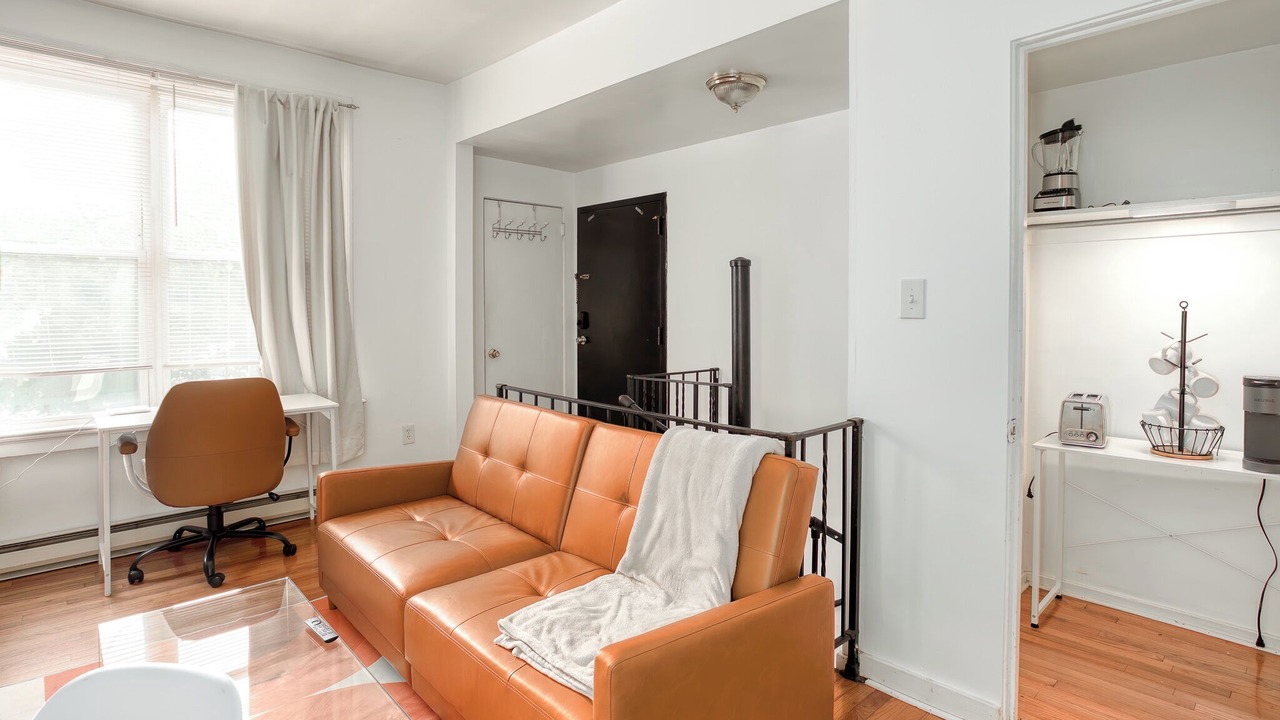 Photo of Livingroom in Shadyside