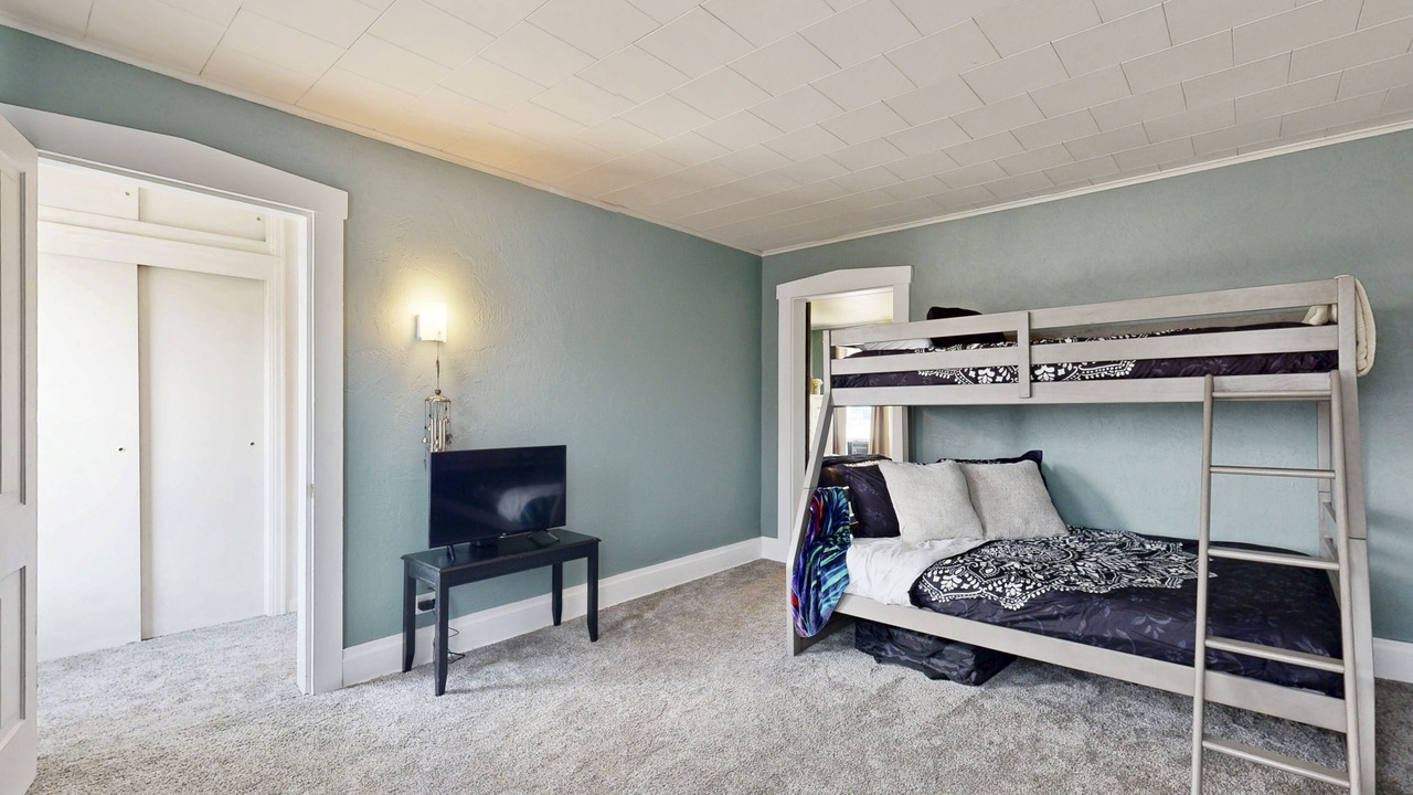 Photo of Bedroom in Alverton