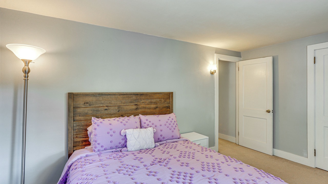 Photo of Bedroom in Annville