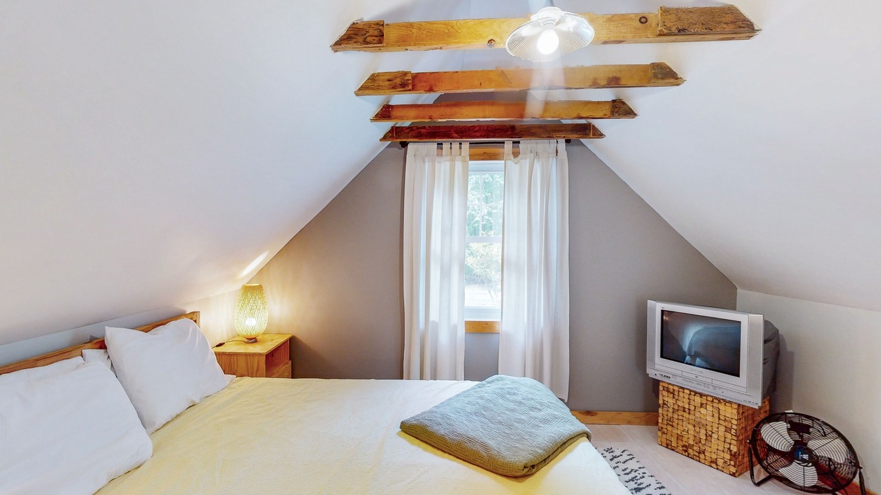 Photo of Bedroom in Crellin