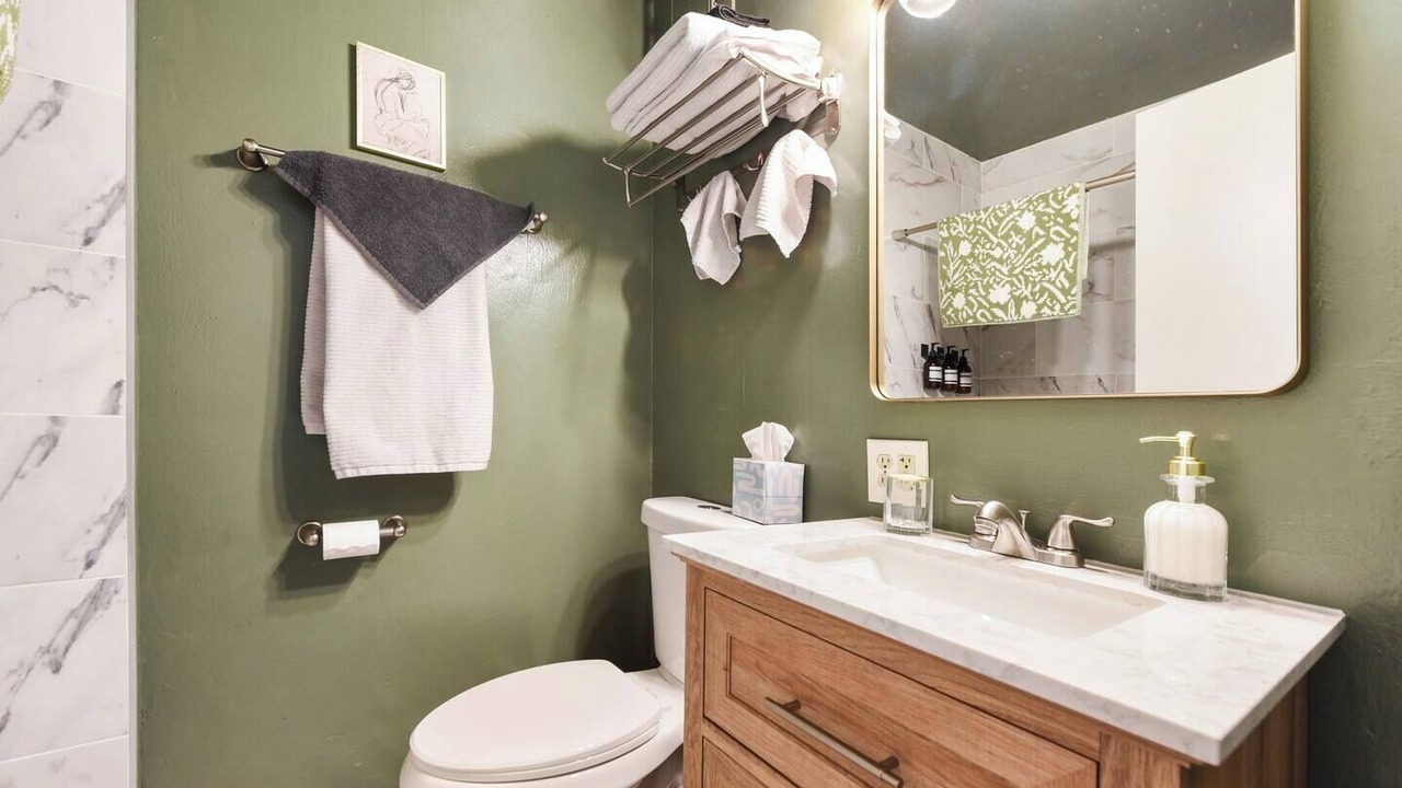 Photo of Bathroom in Lawrenceville