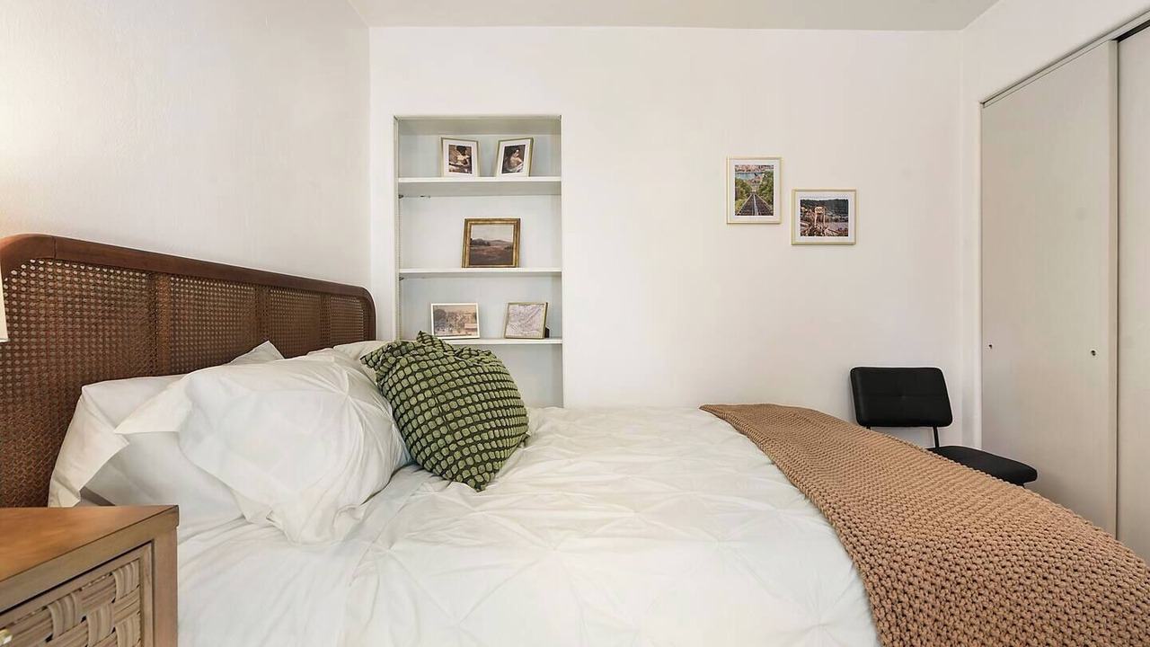 Photo of Bedroom in Lawrenceville