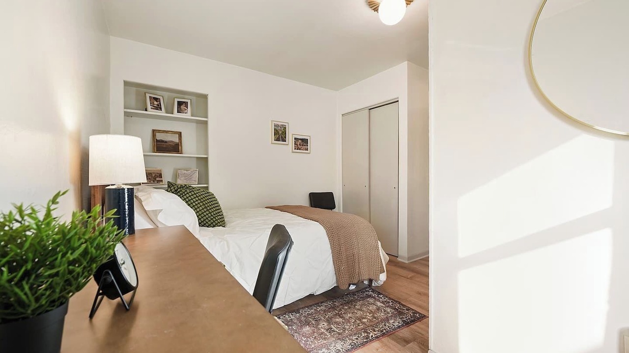 Photo of Bedroom in Lawrenceville