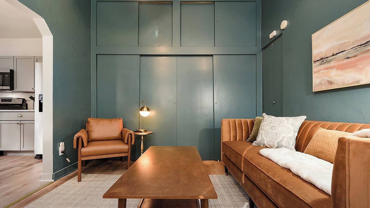 Photo of Livingroom in Lawrenceville