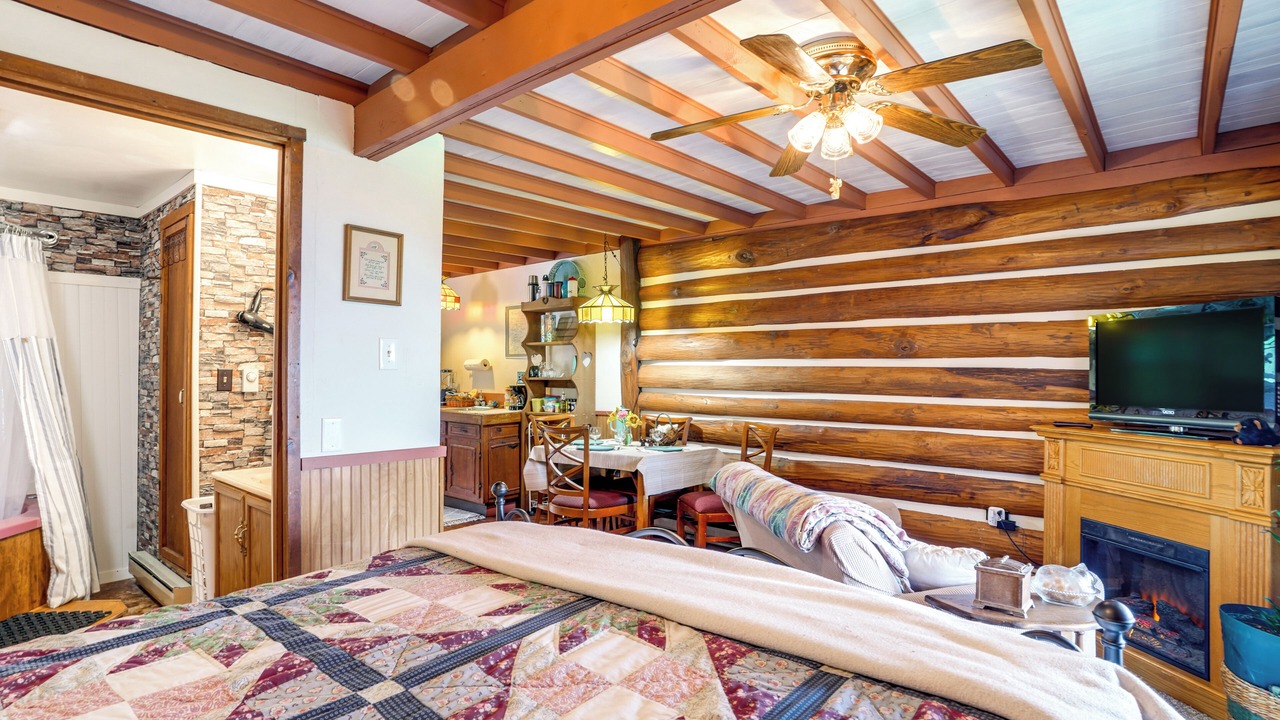 Photo of Bedroom in Stanley