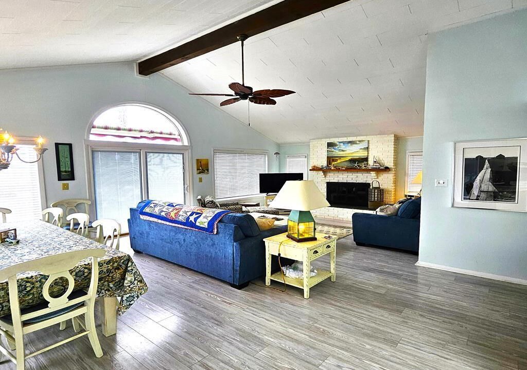 Photo of Livingroom in Beach Haven