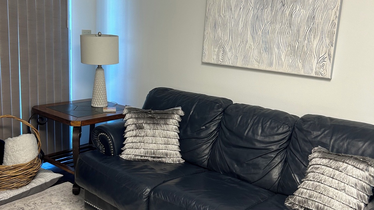 Photo of Livingroom in Venango