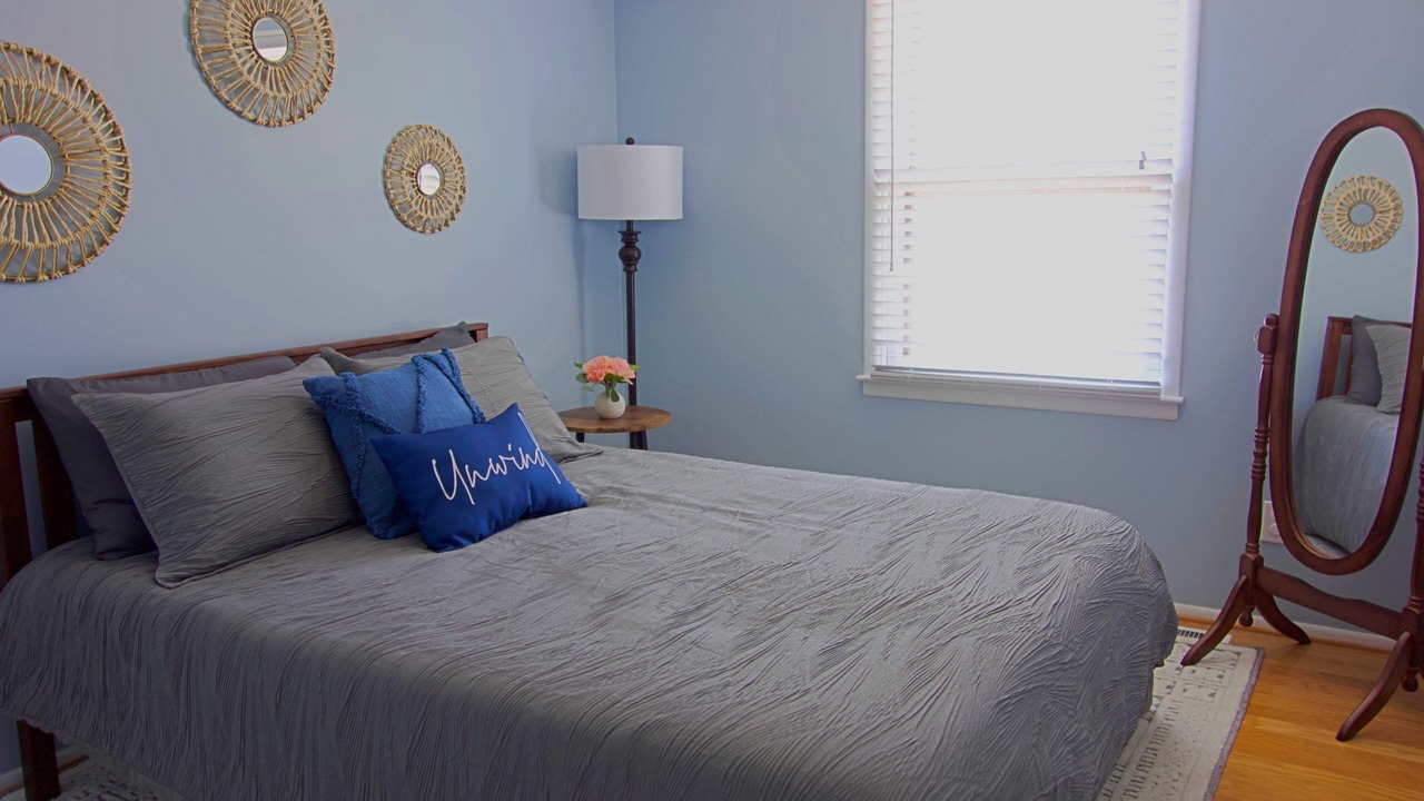 Photo of Bedroom in Town Bank