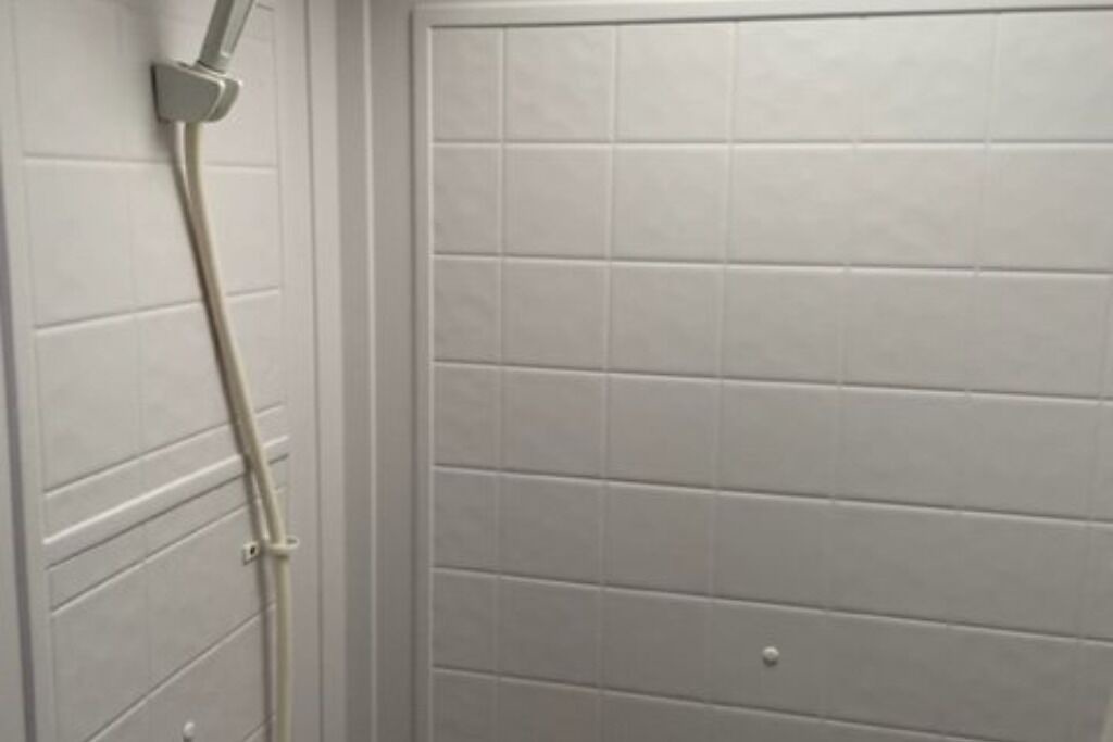 Photo of Bathroom in Gardiner
