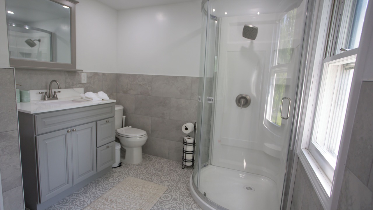 Photo of Bathroom in Etna