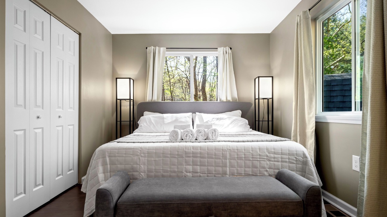 Photo of Bedroom in Luray