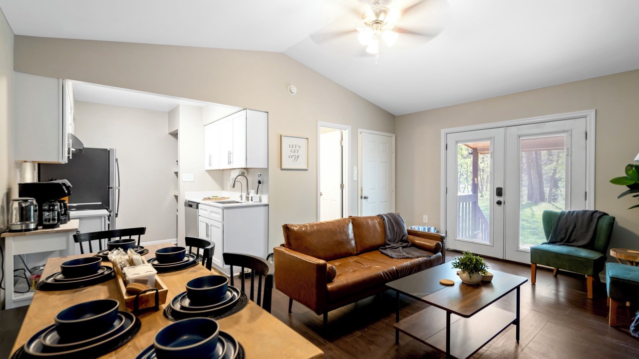 Photo of Livingroom in Luray