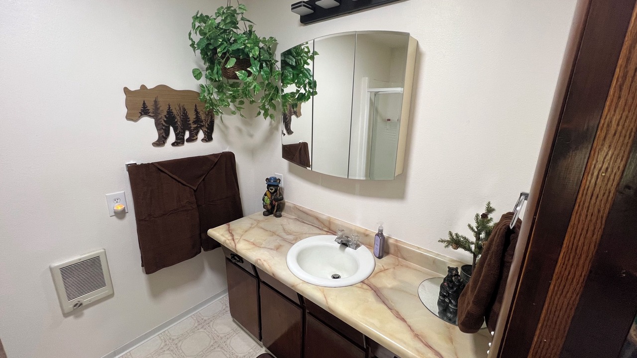 Photo of Bathroom in Cascade