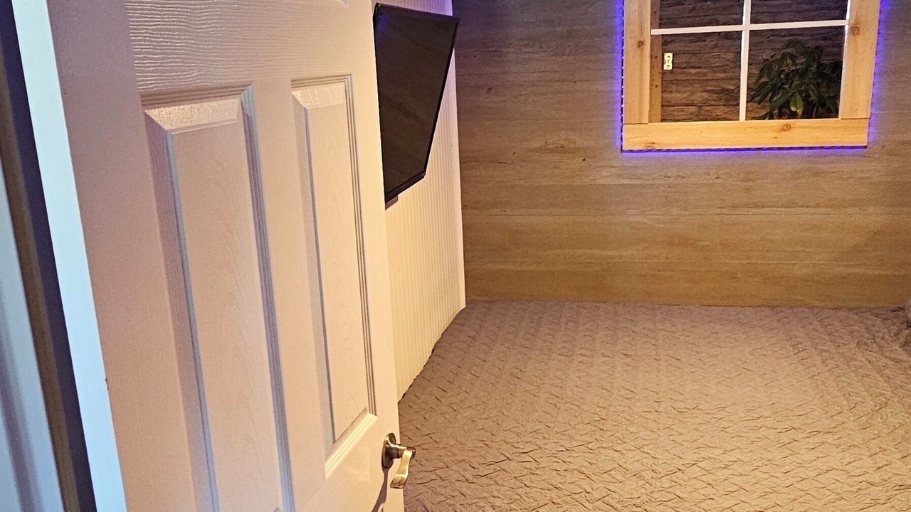 Photo of Bedroom in Carbon Hill