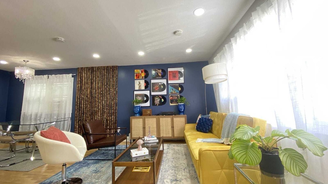 Photo of Livingroom in The Heights