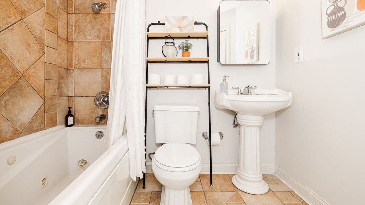 Photo of Bathroom in Pendleton