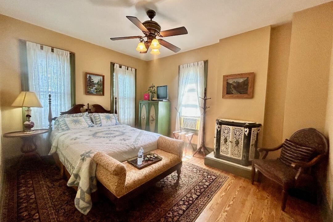 Photo of Bedroom in Adamstown
