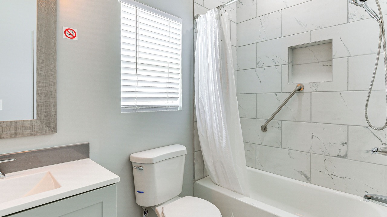 Photo of Bathroom in Mondawmin