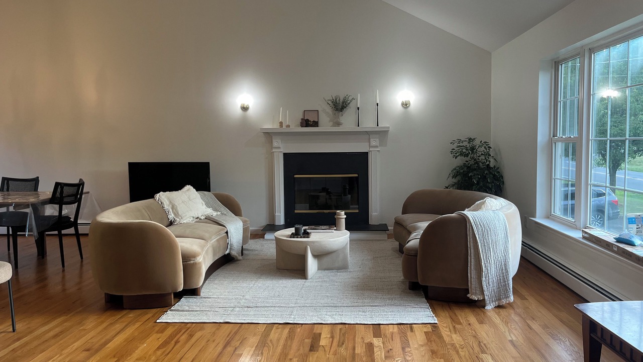 Photo of Livingroom in Monroe