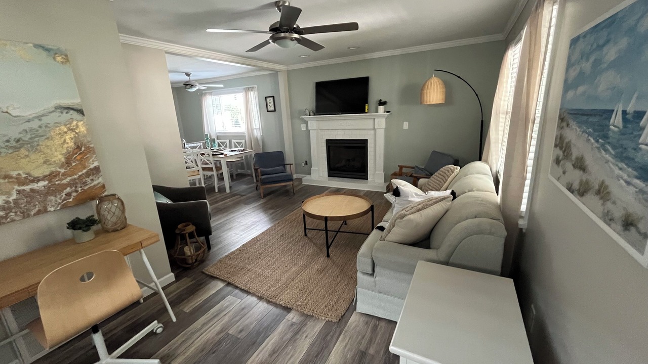 Photo of Livingroom in Avon Lake